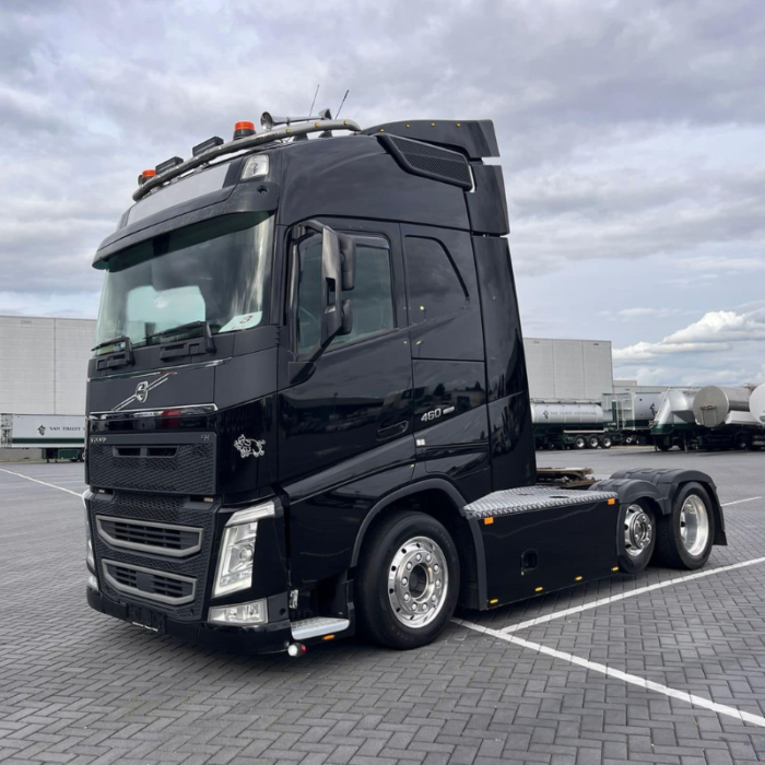 TN-012322 gemonteerd op een Volvo truck