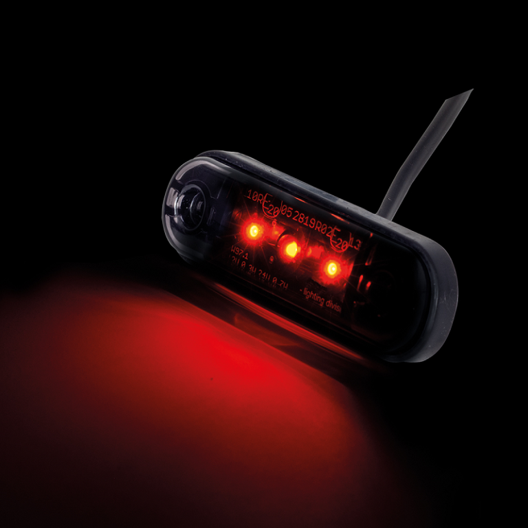 Strands Dark Knight LED Begrenzungsleuchte ROT - 3 LED Umrissbeleuchtung, geeignet für 12- und 24-Volt-Einsatz - EAN: 7323030187118