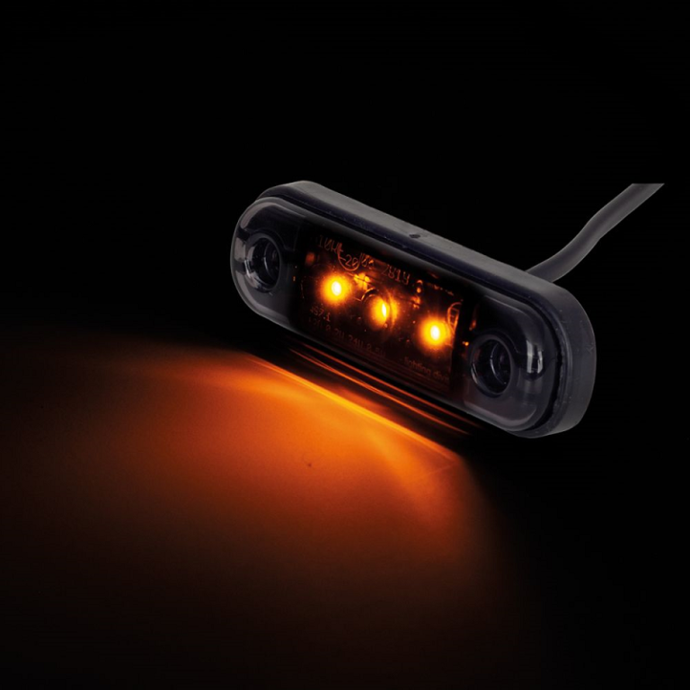 Strands Dark Knight LED Begrenzungsleuchte ORANGE - 3 LED Umrissbeleuchtung, geeignet für 12- und 24-Volt-Einsatz - EAN: 7323030187125
