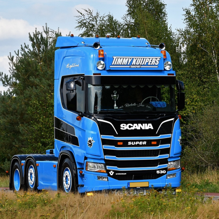 TN-807472 gemonteerd op een Scania vrachtwagen