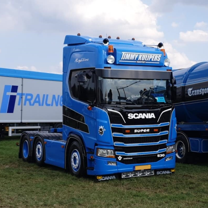 TN-807472 gemonteerd op een Scania vrachtwagen