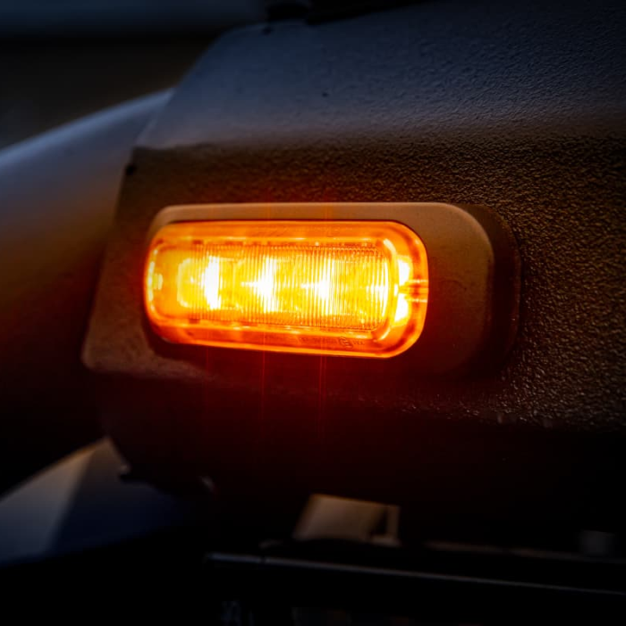 Strands Dark Knight 4 LED flitser ORANJE met donker / smoke glas - LED strobe met ECE R65 keurmerk - Strands 850402 - EAN: 7350133813514