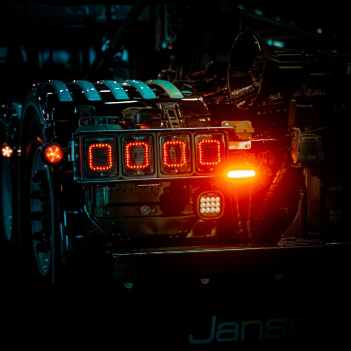 Strands Dark Knight 6 LED flitser ORANJE met helder glas - LED strobe met ECE R65 keurmerk - - Strands 850403 - EAN: 7350133813521