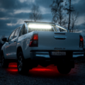 SUV pick-up met grote Strands LED werklamp gemonteerd op de opbouw van een Volkswagen Amarok - Strands 809223 - EAN: 7350133811411