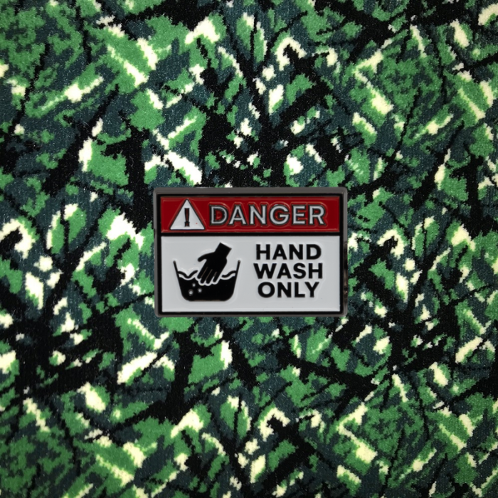 PIN - Danger Hand Wash Only - TN-501049 - puur vakmanschap - metalen pin - Nedking