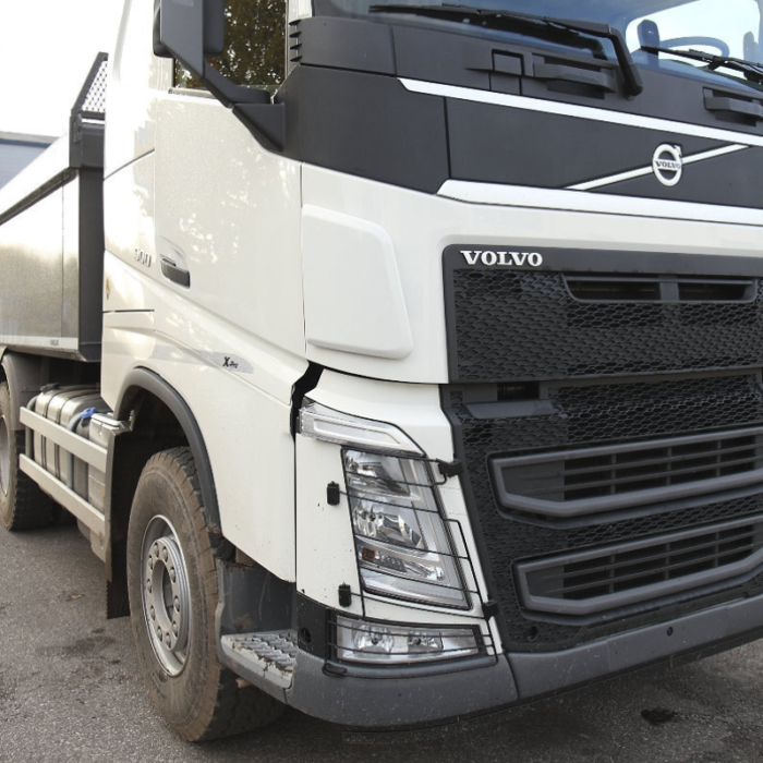 Vuilafstoters gemonteerd op een vrachtwagen - Vepro 4077S