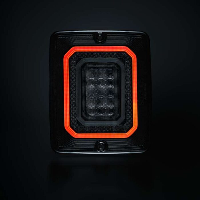 Strands FOR9T Illusion 3 kamer achterlicht - ECE R148 - remlicht, achterlicht en dynamische richtingaanwijzer - 12&24V