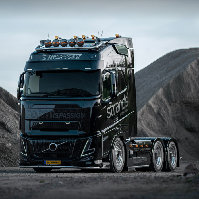 Dragon 9" verstraler gemonteerd op een truck