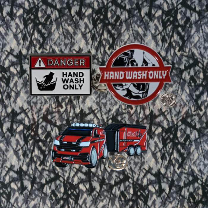 PIN - #LvLUp - TN-501051 - nostalgie op je dashboard - metalen pin - Nedking