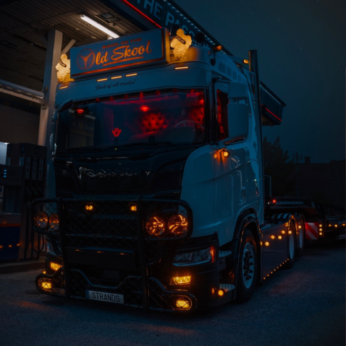 melonlight gemonteerd in een Scania